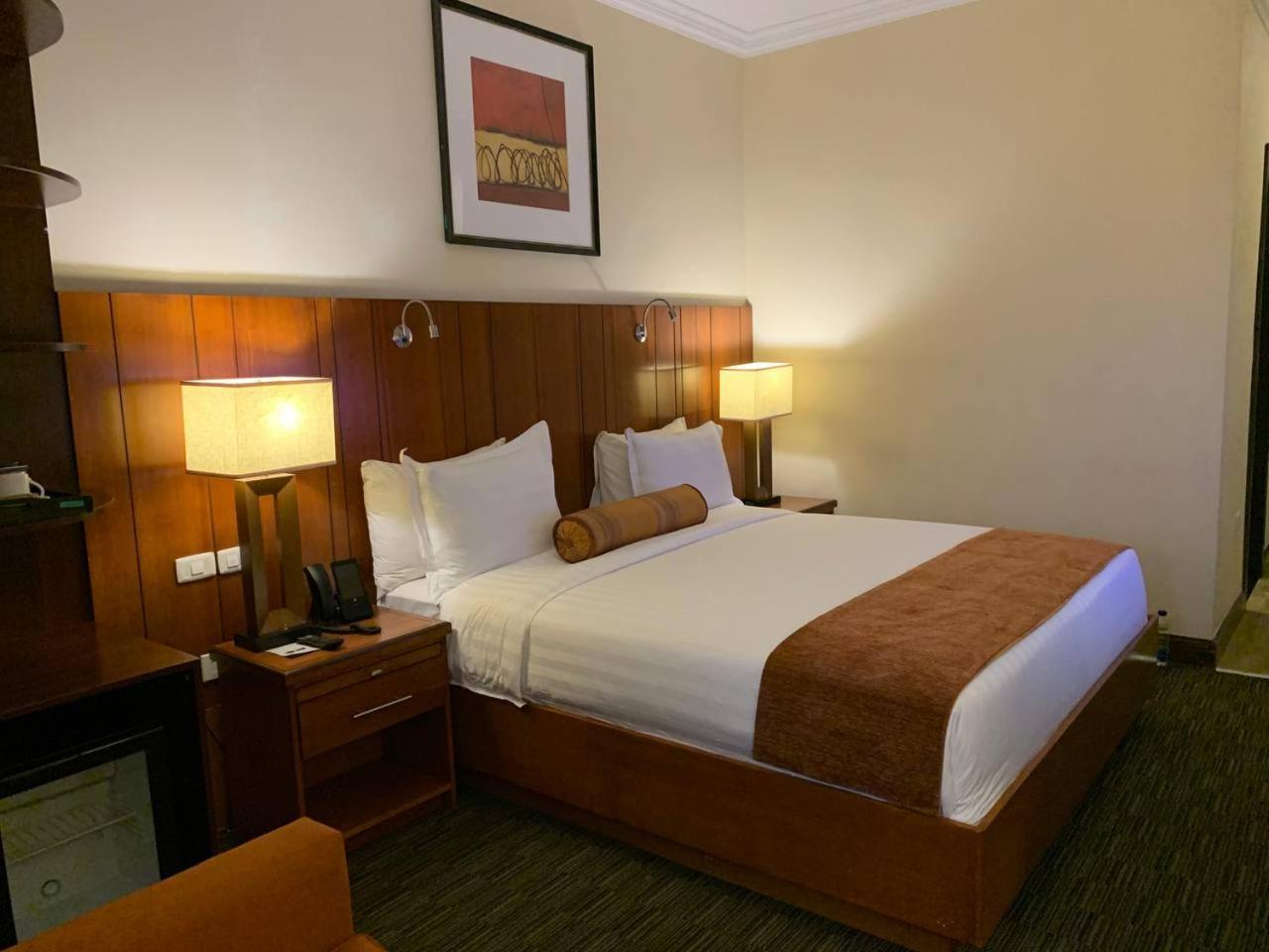 The Hub Hotel Addis Abeba Buitenkant foto